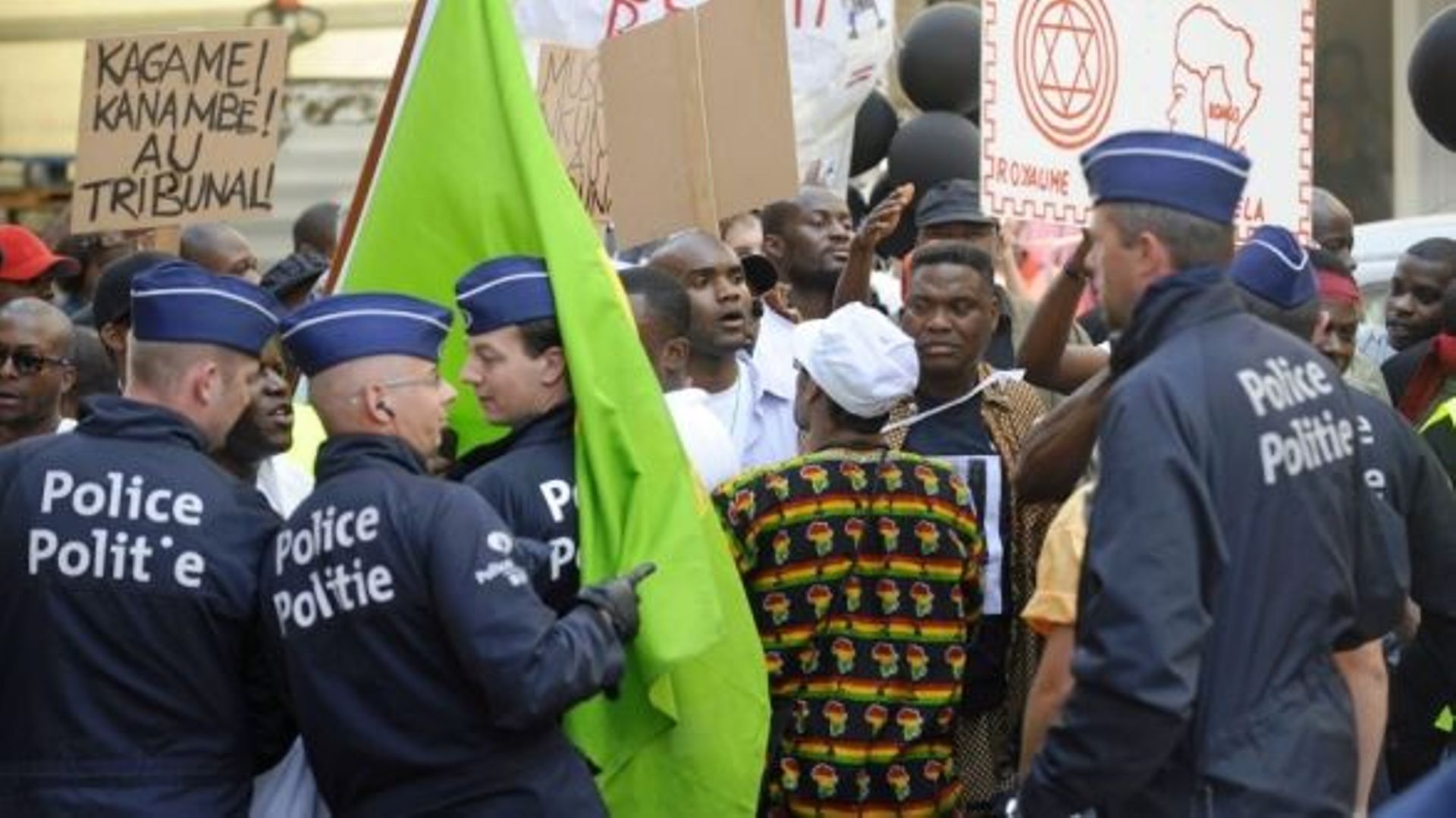 Manifestation anti-Kabila à Bruxelles: légers incidents - RTBF Actus