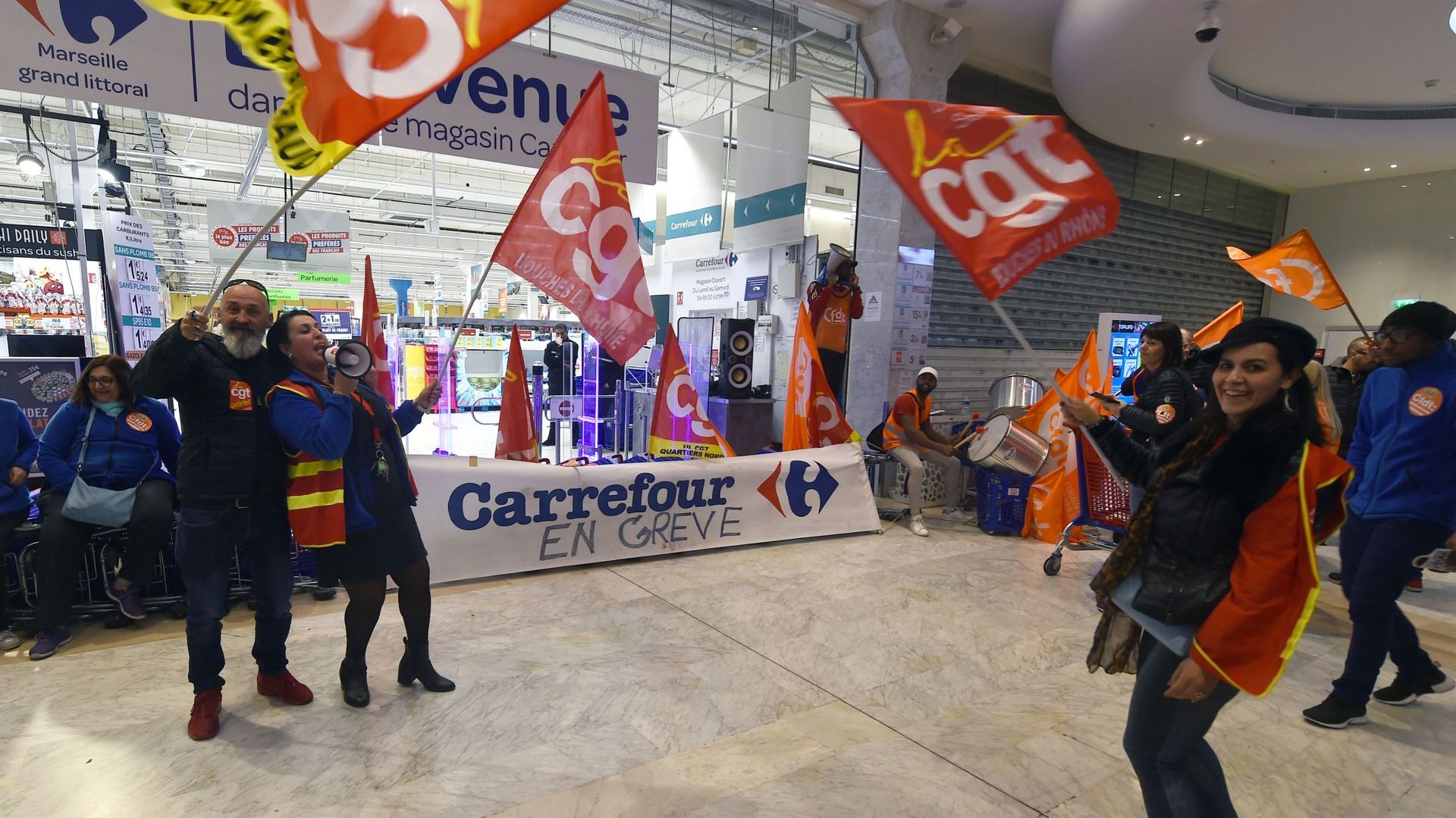 Grève chez Carrefour en France: au moins 300 magasins impactés