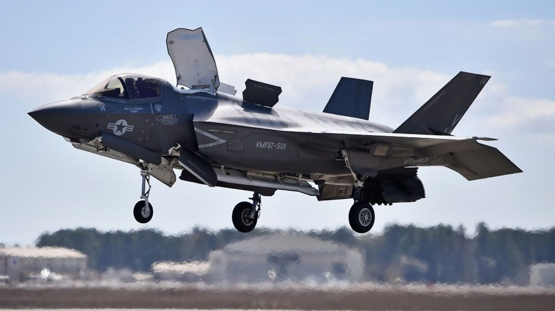 Avions de combat : les F-35 américains à nouveau cloués au sol