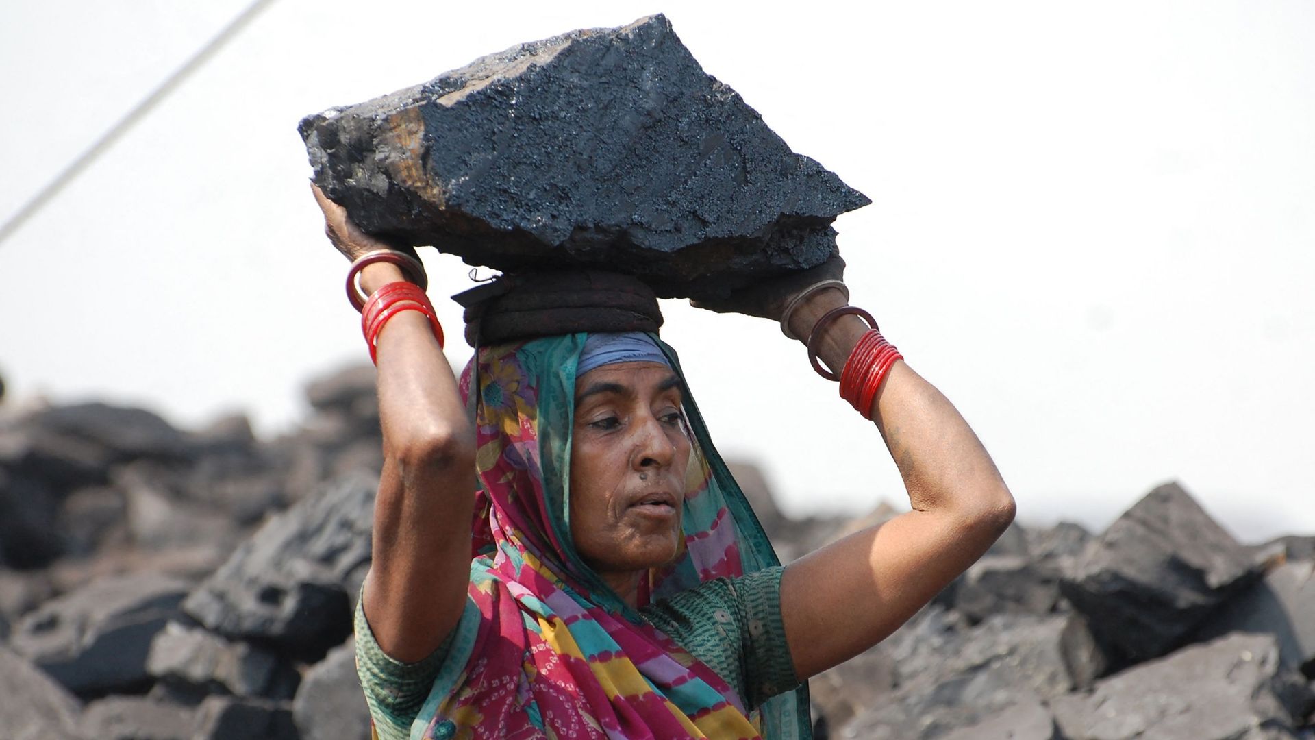 l-inde-en-manque-de-charbon-risque-des-coupures-d-electricite