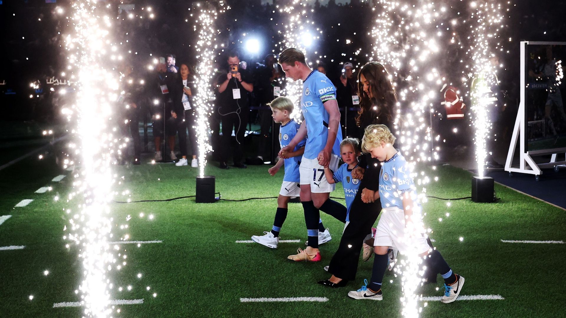 Puma Kevin De Bruyne Manchester City Home Jersey 25/26 w/ EPL + Sponsor Patch (Team Light Blue/Puma White)