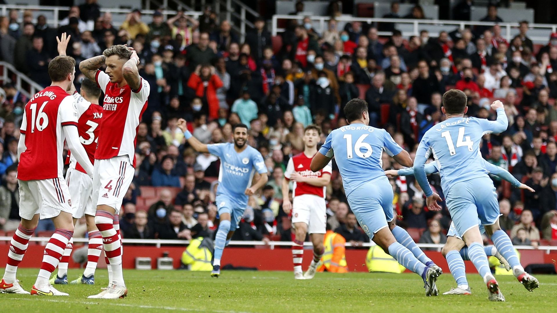 Rodri offre la victoire à Manchester City face à Arsenal en fin de partie.