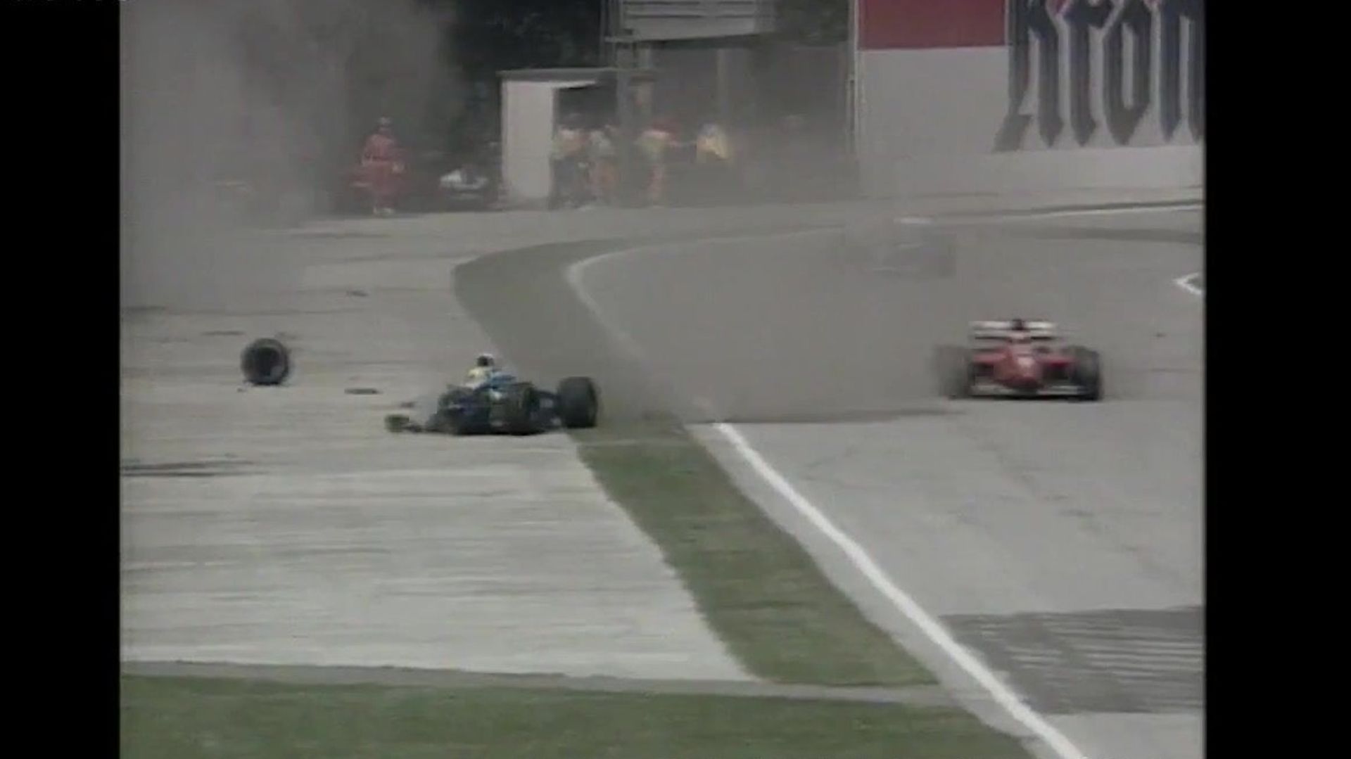 Imola 1994 : L'icone Ayrton Senna décède suite à un accident tragique