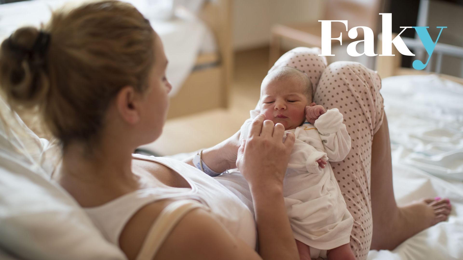 Un hôpital suisse prive-t-il les mères non vaccinées de voir leurs bébés après la naissance ?