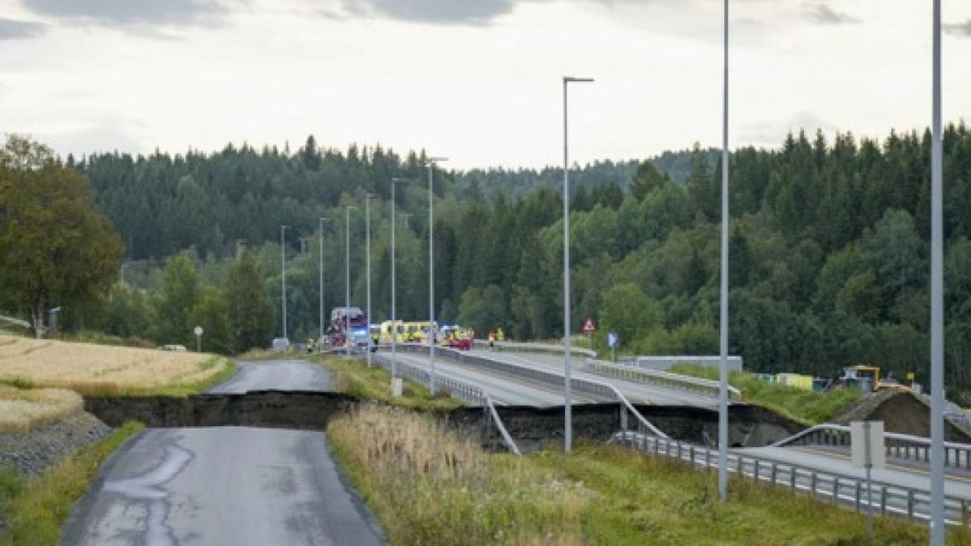 Norvège : une autoroute et une voie ferrée emportées par un glissement de terrain près de Trondheim