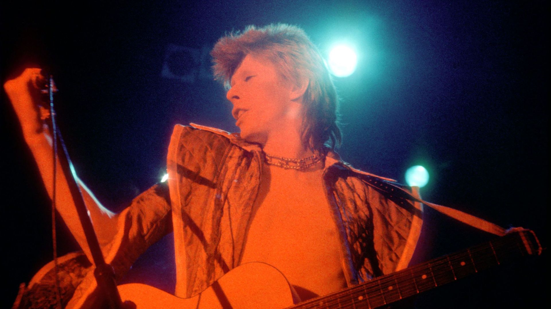 7 stylistes qui ont collaboré avec David Bowie 