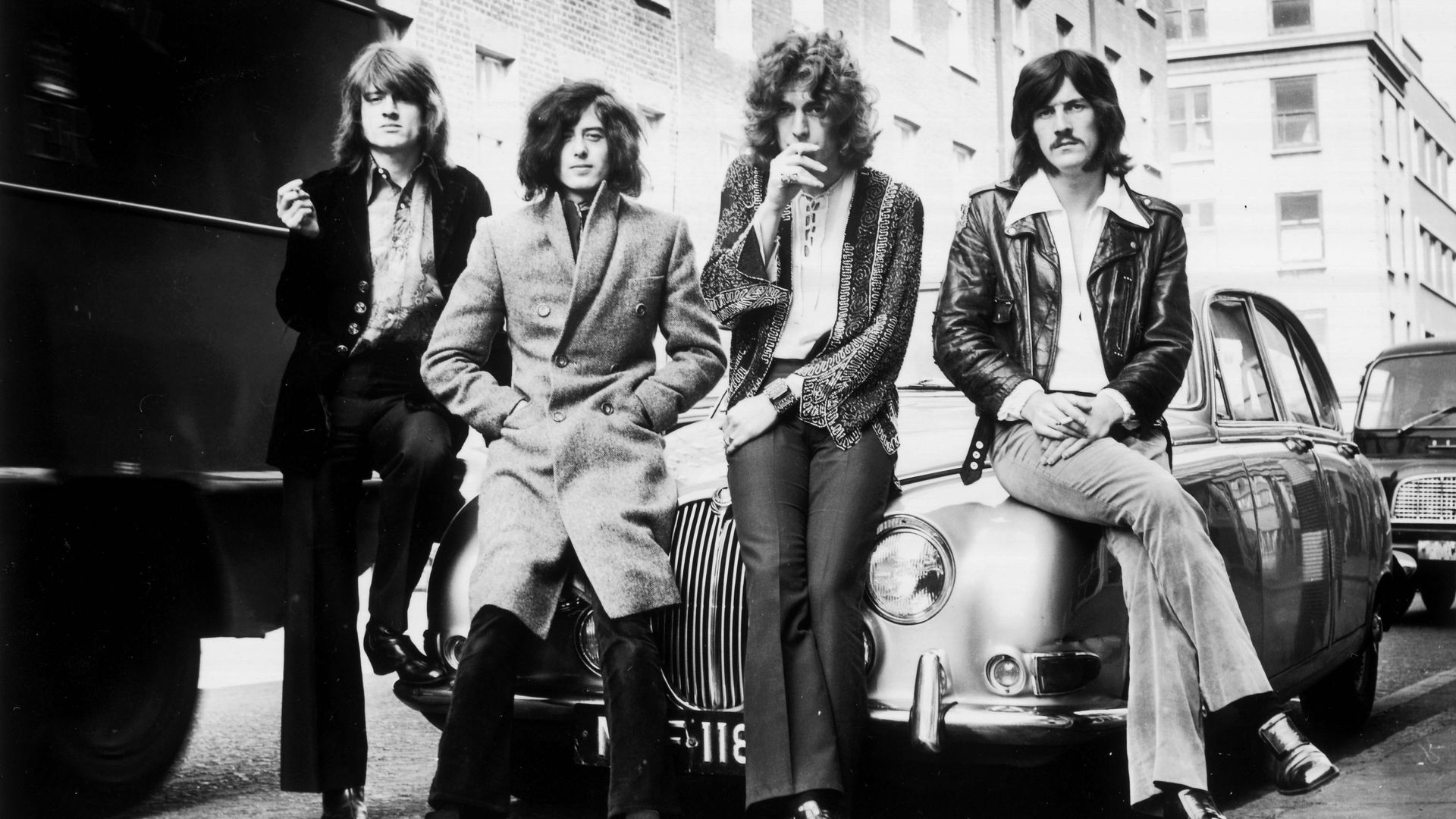 Led Zeppelin With Fans Plus de cinq ans de patience pour les fans de Led Zeppelin mais les ...