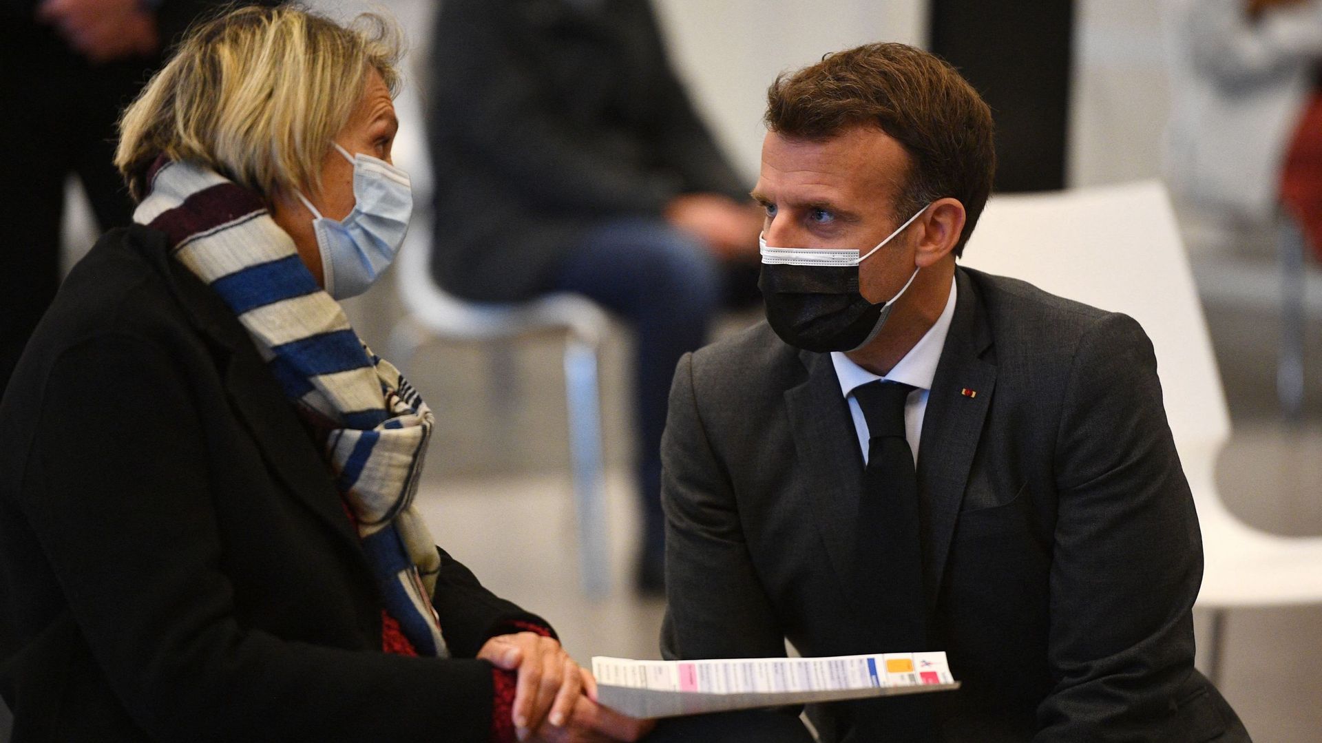 Coronavirus : le président français Emmanuel Macron ouvre les vannes de la vaccination