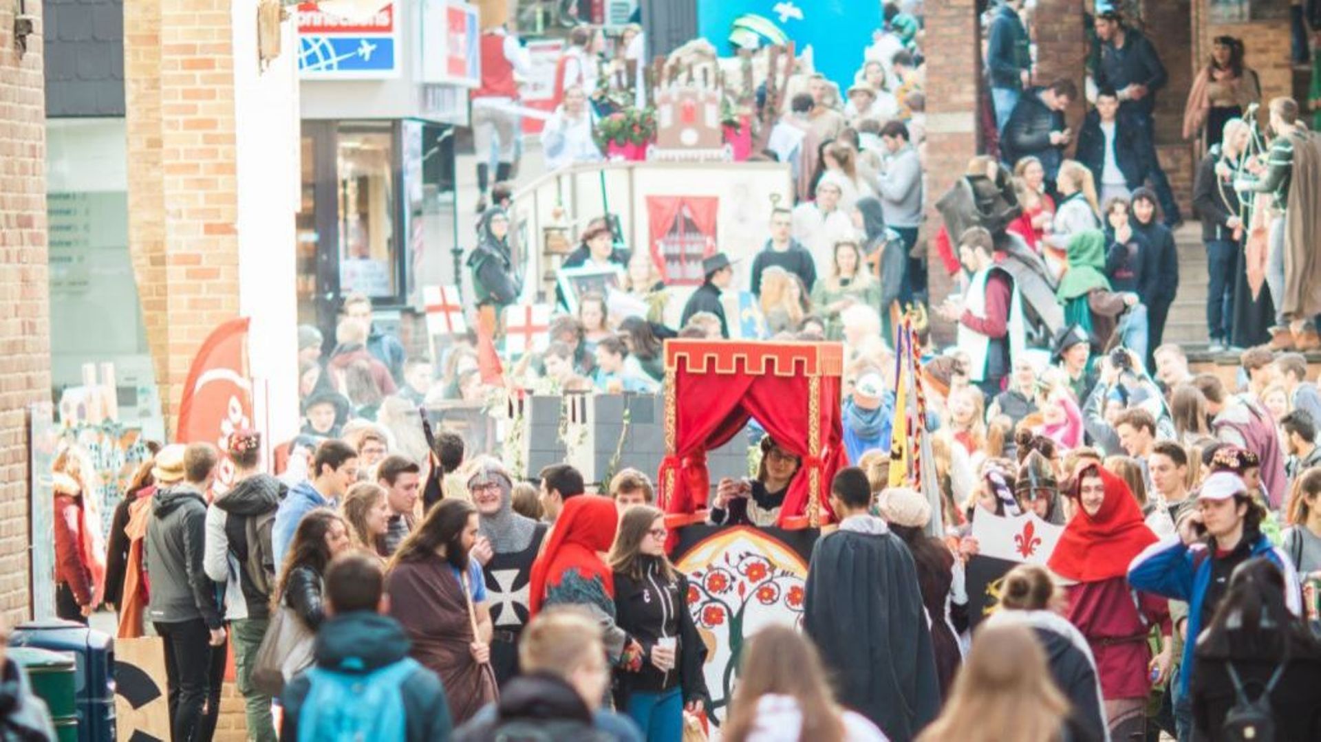 Le carnaval de Louvain-La-Neuve va battre son plein sur la grand-place