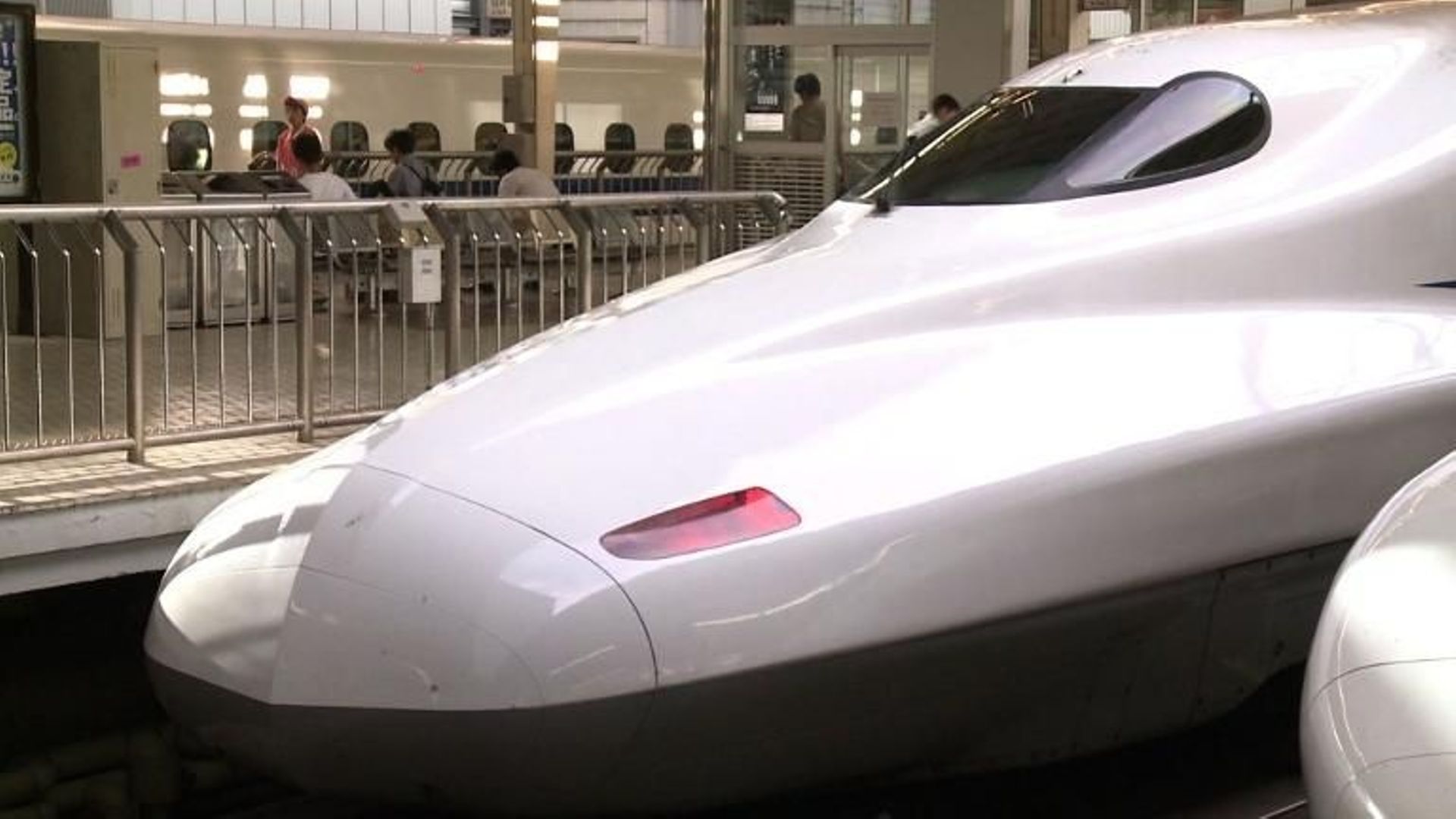 Japon : le train culte à grande vitesse Shinkansen fête ses 50 ans