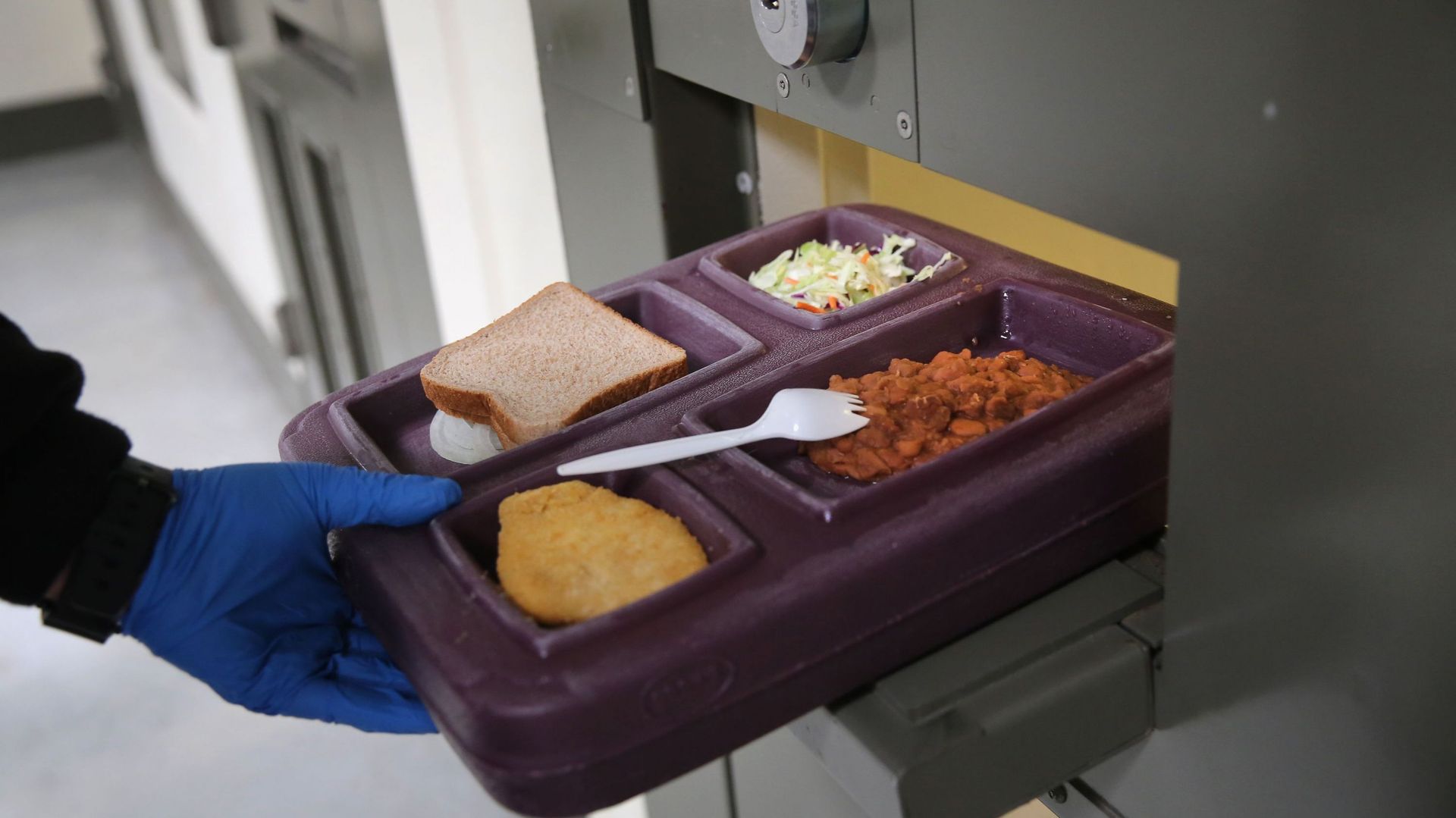 Why did Texas stop offering the last meal to death row inmates?