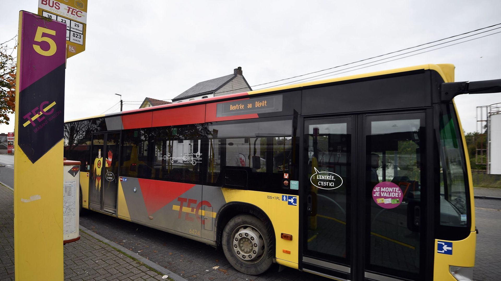 La Wallonie doit elle aussi utiliser des autocars pour dédoubler les bus bondés (cdH)