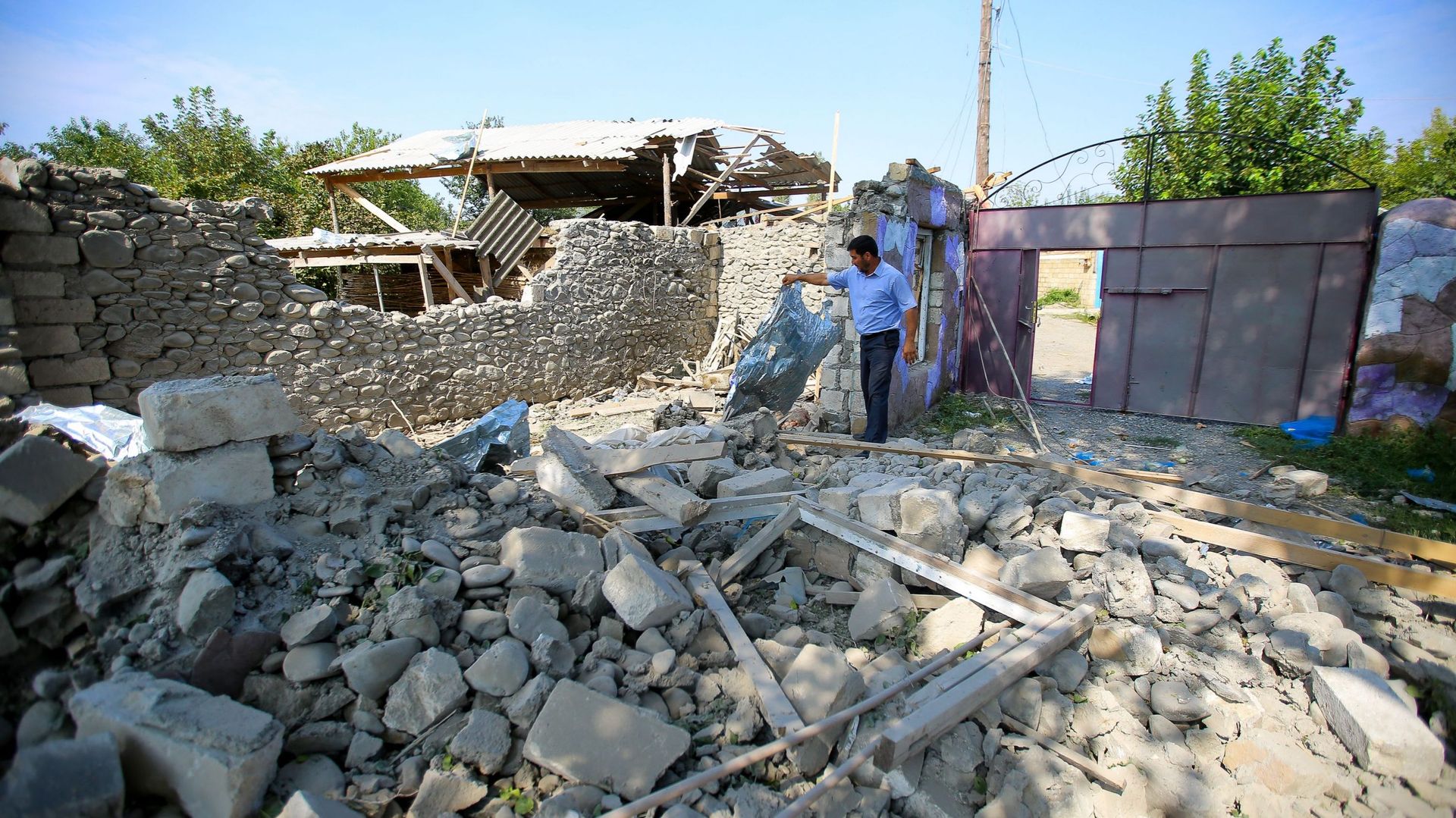 Une maison détruite par des bombardements, Tartar, Azerbaijan, le 29 septembre