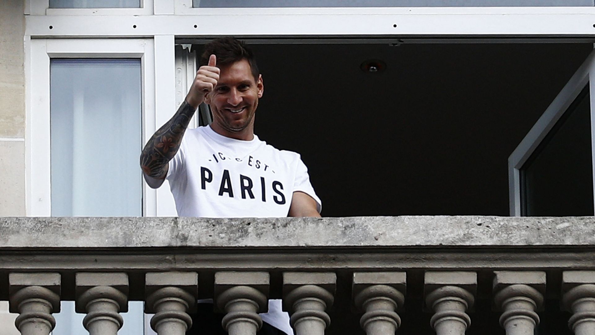 Lionel Messi lors de son arrivée à Paris.