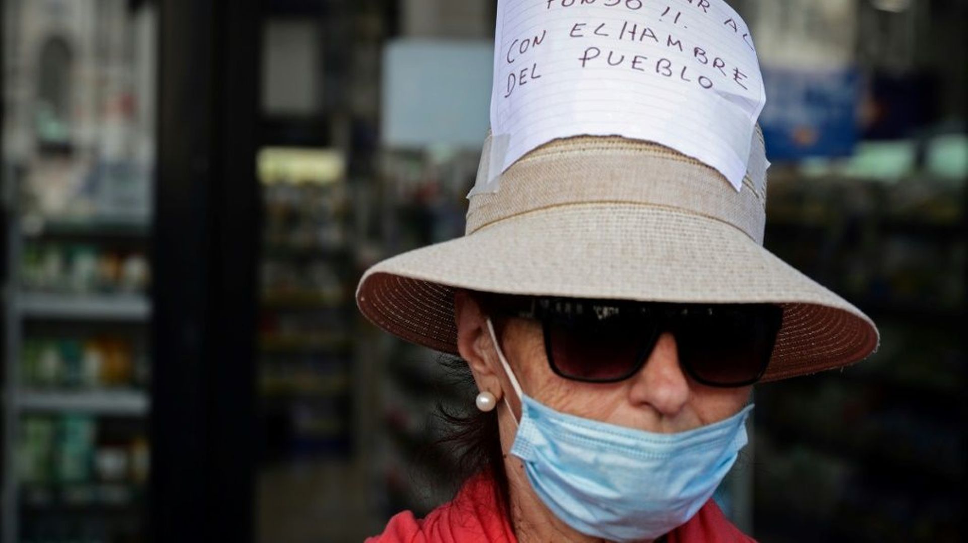 "Non au paiement au Fonds avec la faim du peuple": une Argentine manifeste contre le FMI, le 11 décembre 2021 à Buenos Aires