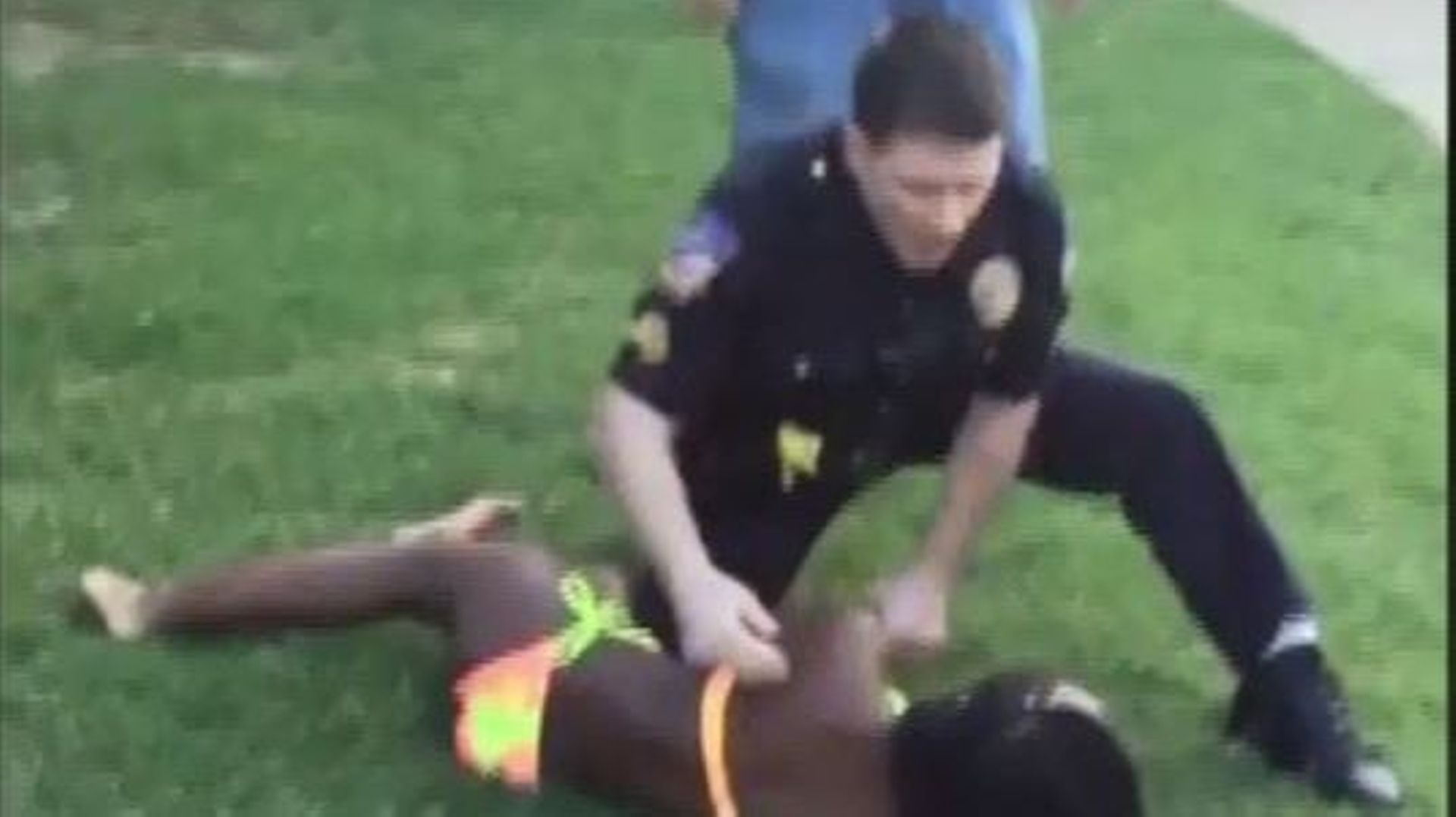 USA: un policier suspendu après une action musclée contre des adolescents