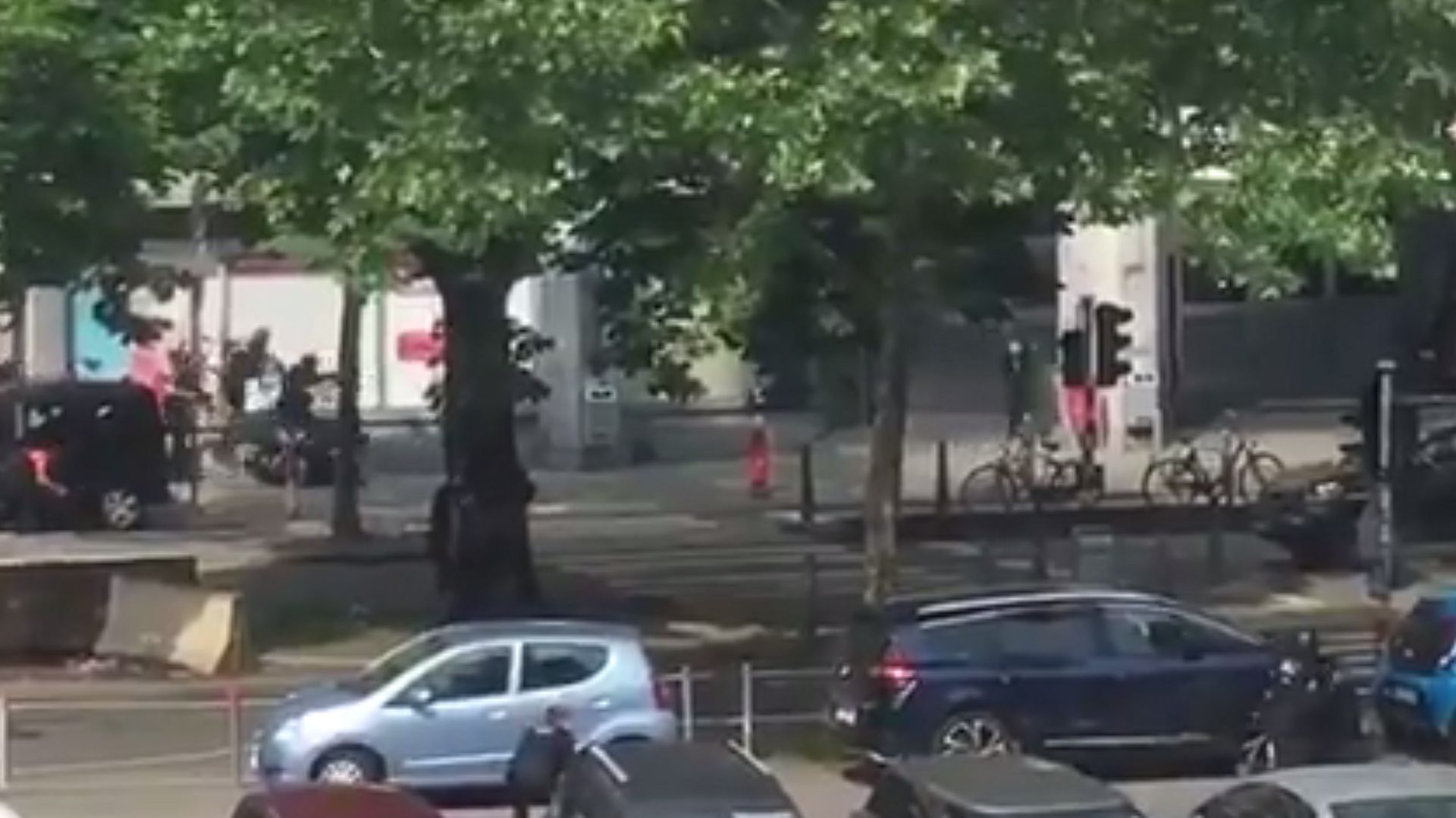 Fusillade à Liège: la vidéo de l'intervention policière pour neutraliser l'assaillant