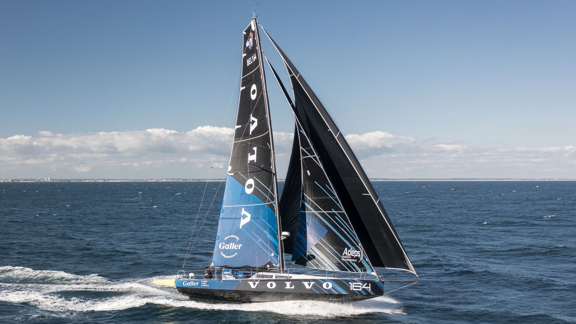 Jonas Gerckens et son co-skipper français Benoit Hantzpeg sont retombés à la troisième place.