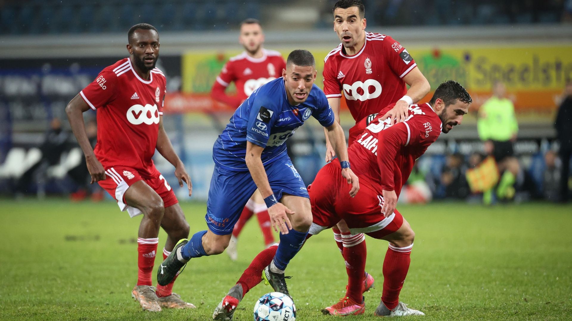 Tarik Tissoudali, auteur de deux buts pour la Gantoise face au Standard ce week-end (3-1), a reçu le "Lion Belge", qui récompense le meilleur joueur d’origine maghrébine de Pro League.
