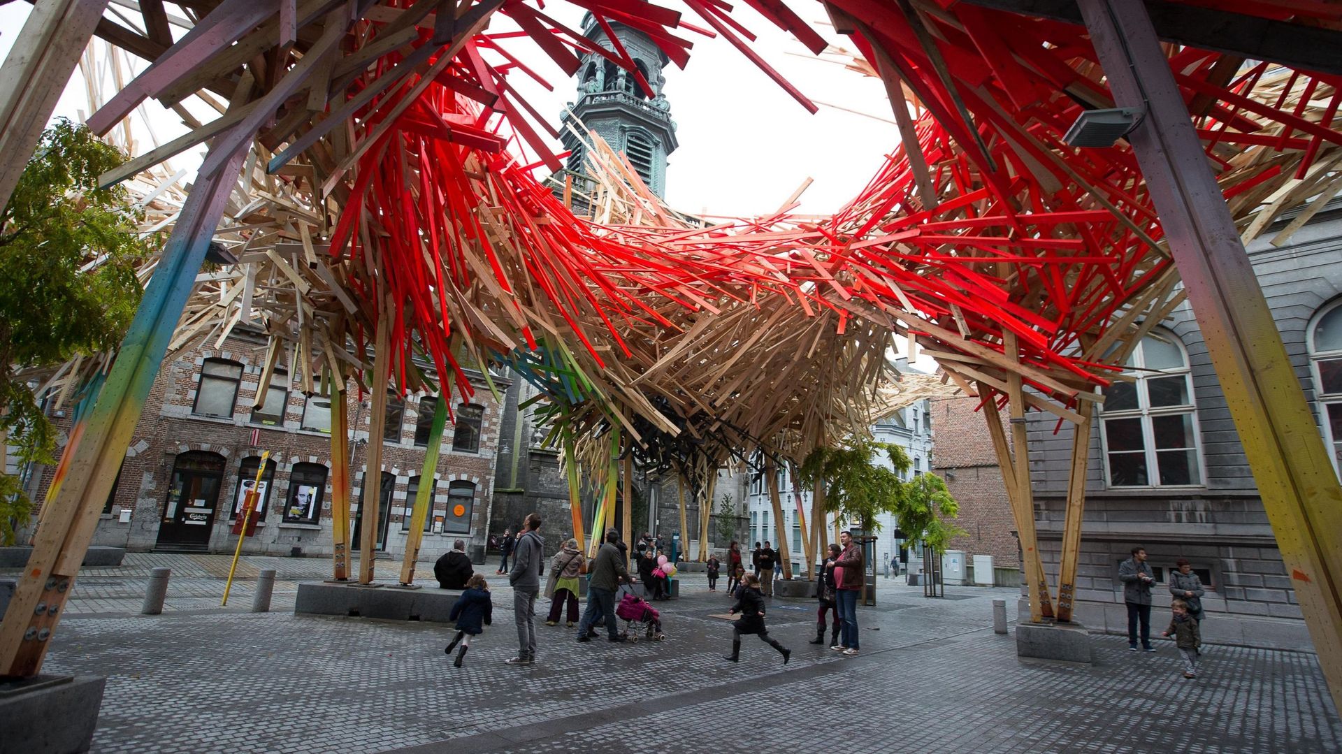 The Passenger, sculpture d’Arne Quinze à Mons