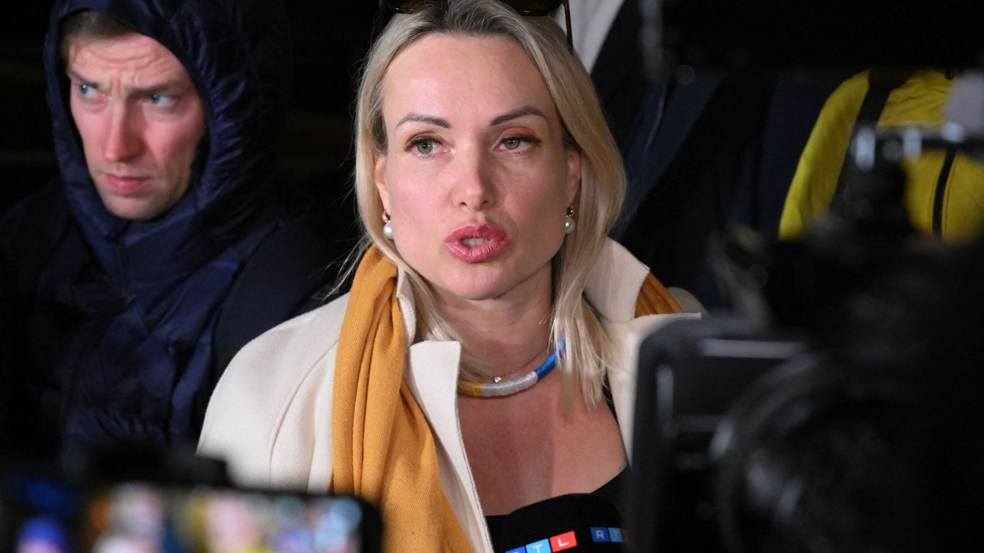 Marina Ovsyannikova quitte son poste de rédactrice en chef de la chaîne de télévision publique Channel One,