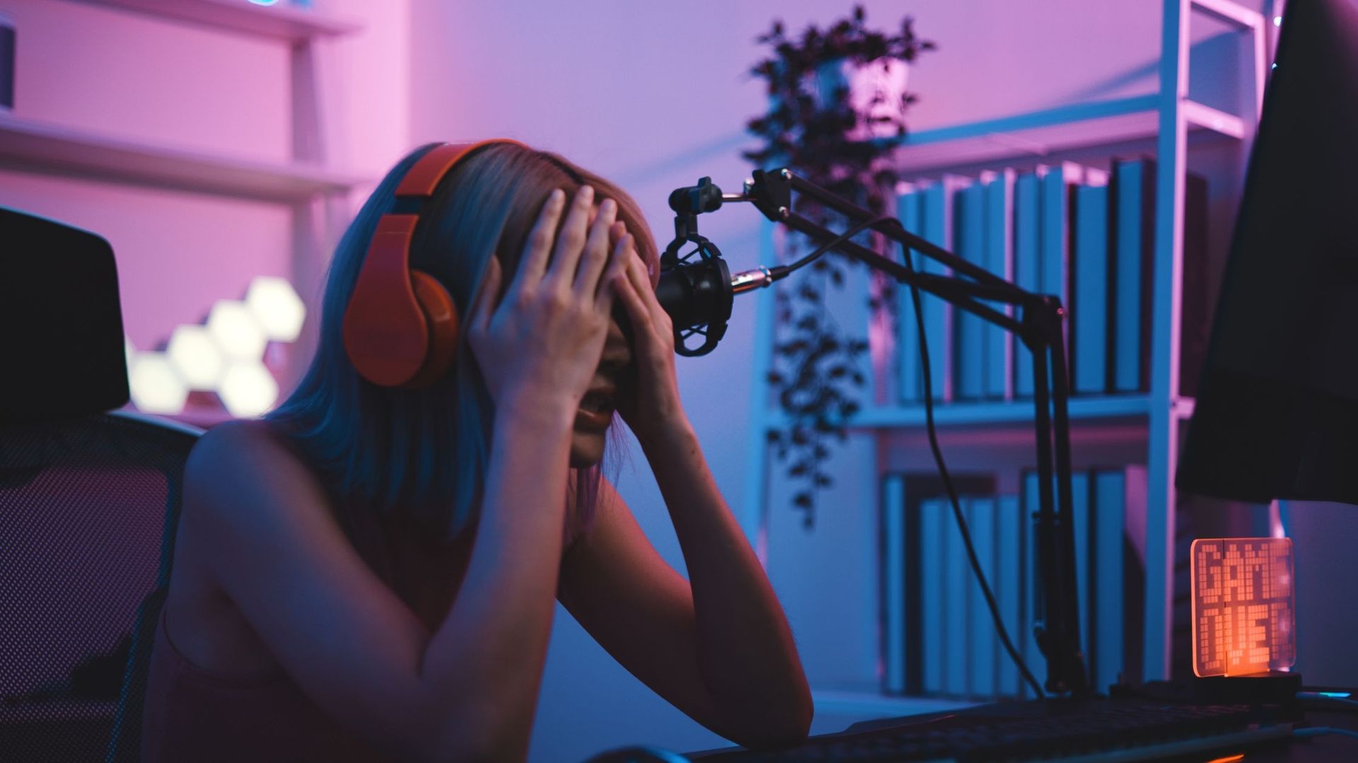 Nécessité de plaire et harcèlement gratuit : la difficile place des femmes dans le milieu du streaming