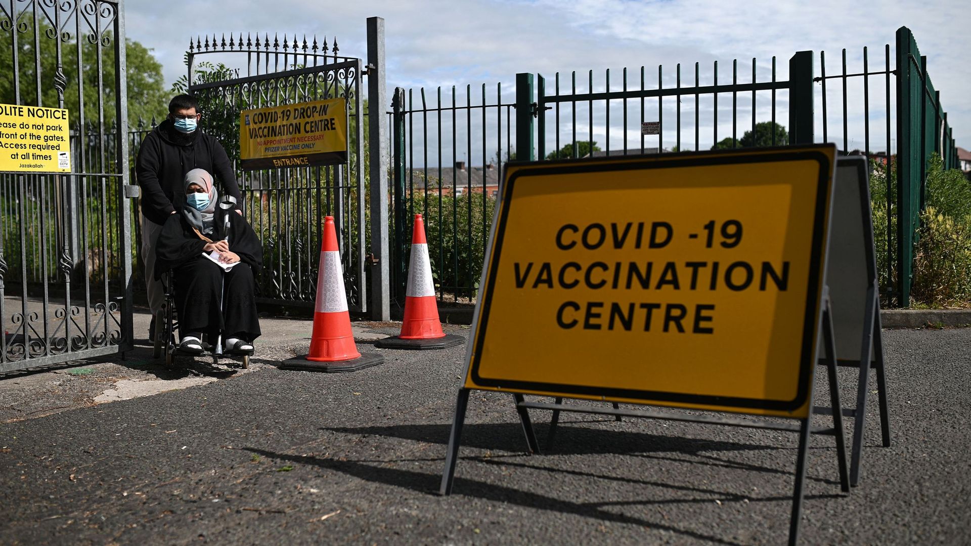 Coronavirus au Royaume-Uni: les plus de 40 ans éligibles à une troisième dose de vaccin dès lundi