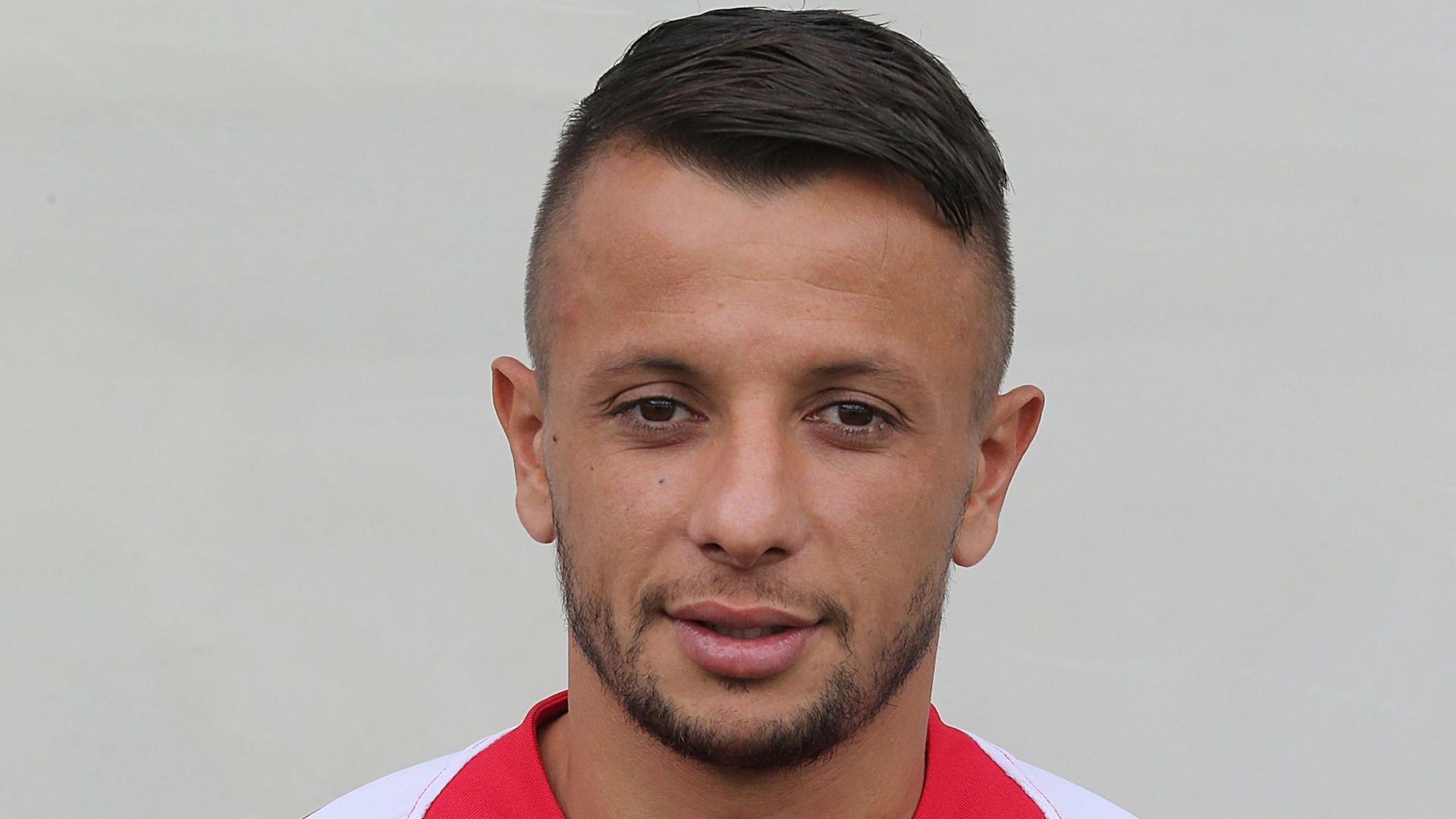 L'international algérien Kamel Ghilas rejoint Charleroi RTBF Actus