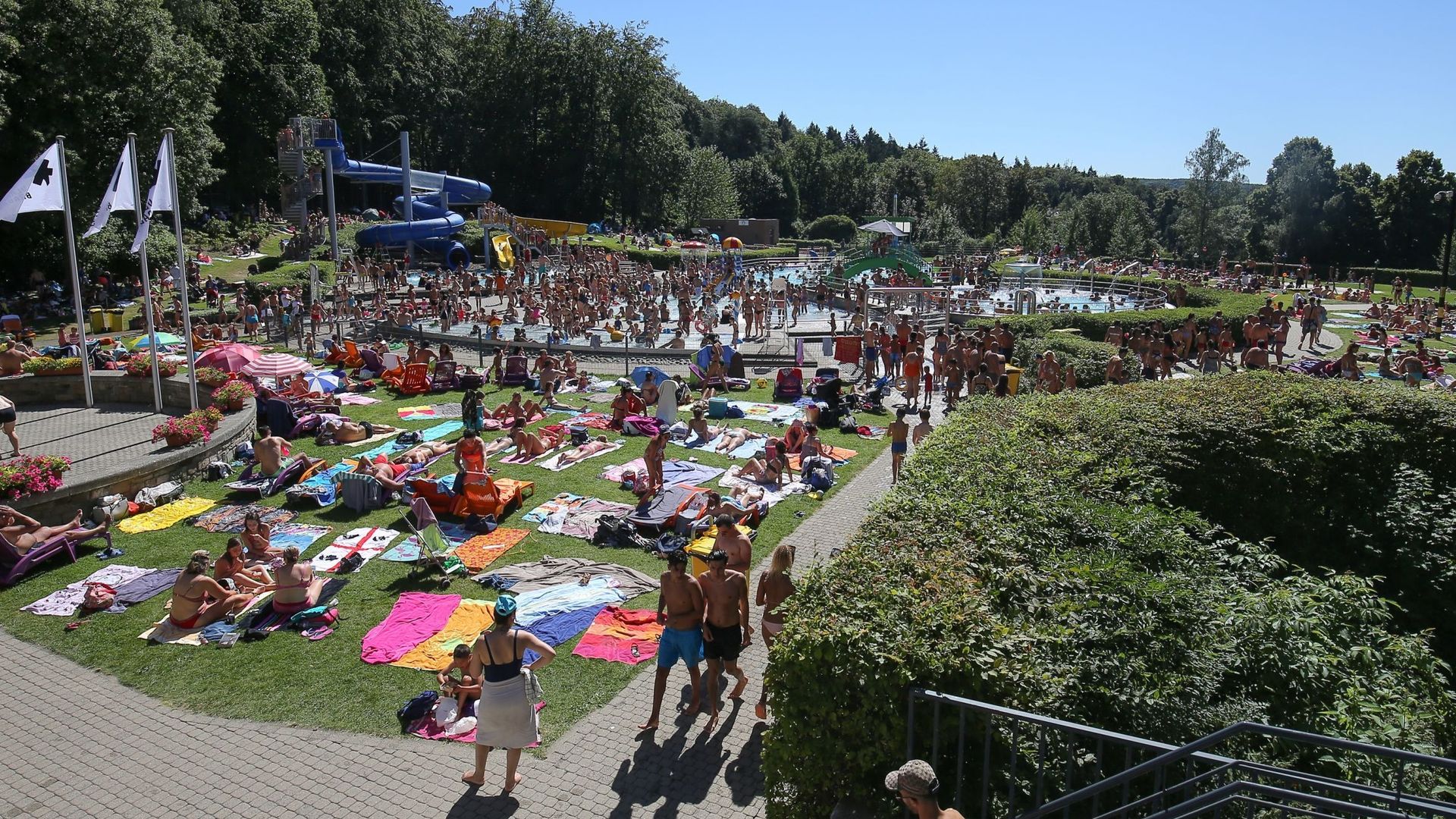 La piscine d’Huizingen était prisée des Bruxellois dès les premiers rayons de soleil.