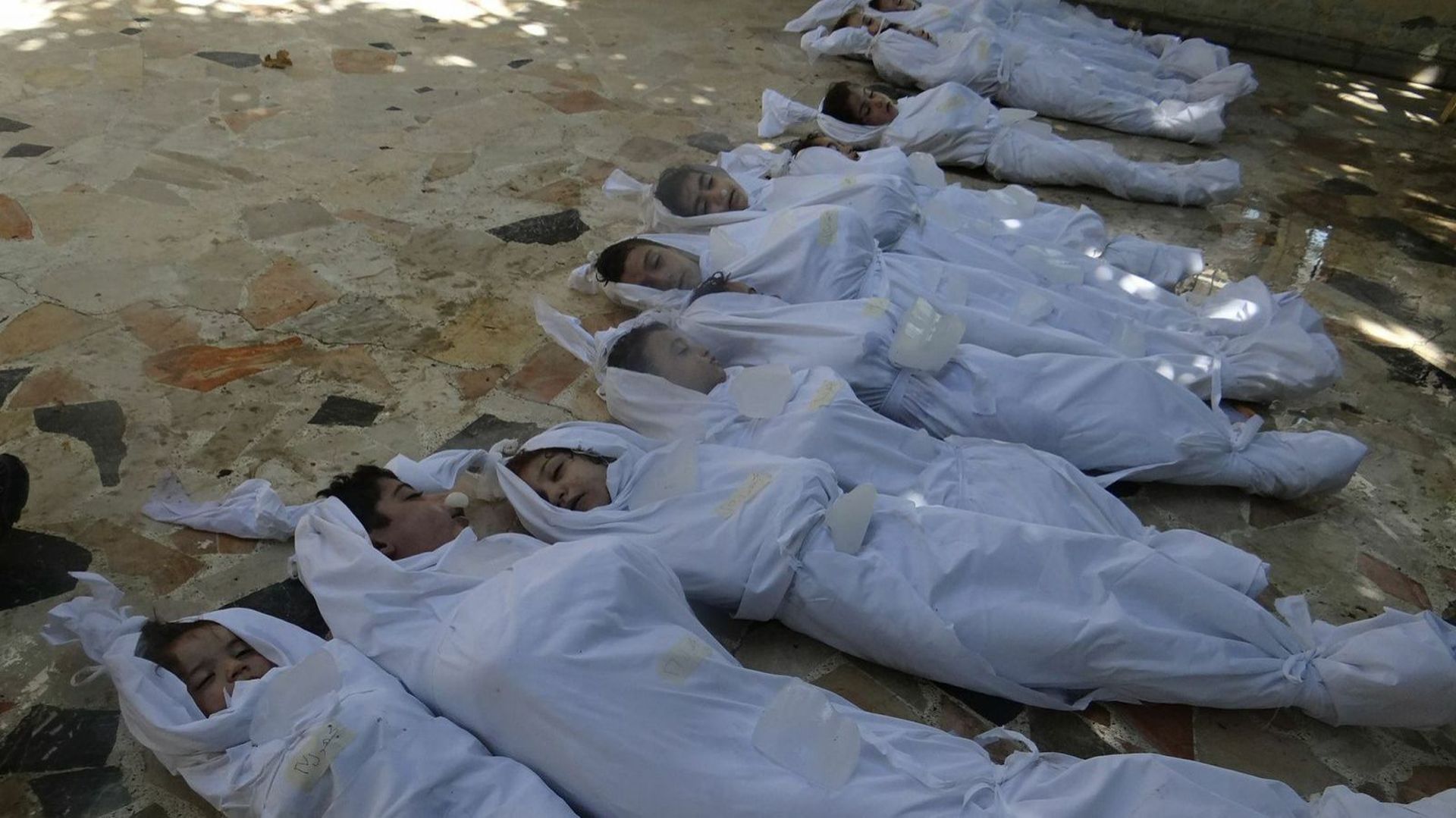 355 patients "présentant des symptômes neurotoxiques" sont décédés, selon MSF, première source indépendante à confirmer l'utilisation d'armes chimiques dans la région de Damas