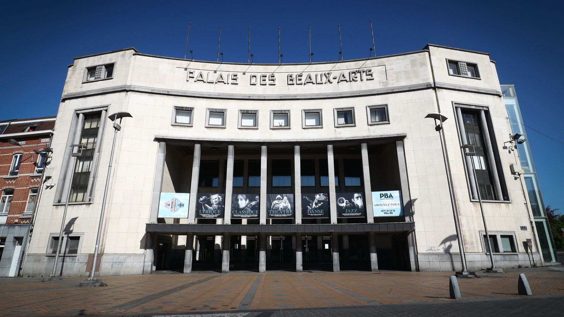 Le Palais des Beaux-Arts de Charleroi : un joyau architectural entre art déco et modernisme