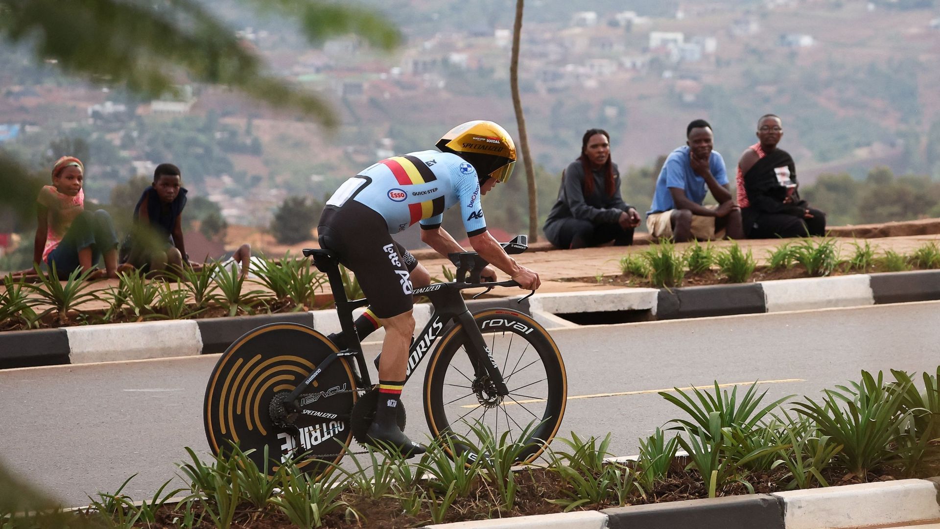 "Une forme de malaise", "un championnat dégradé" : fallait-il faire les Mondiaux de cyclisme au Rwanda ?