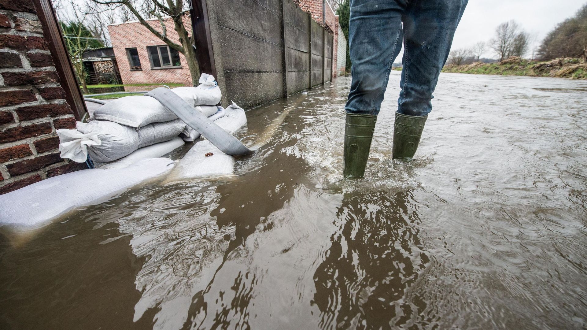 Le système d'alerte aux inondations "pas optimal" en Allemagne