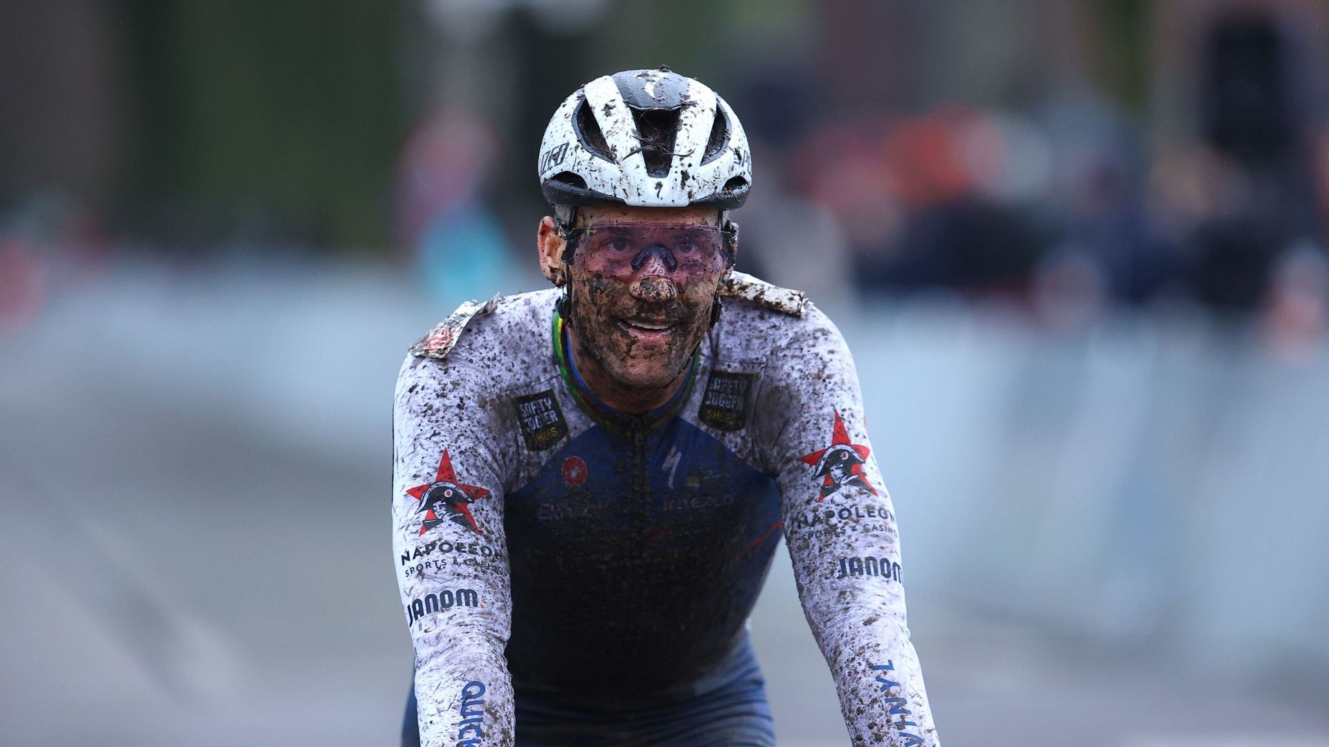 Zdenek Stybar à l’arrivée du cyclocross de Loenhout le 30 décembre 2022.