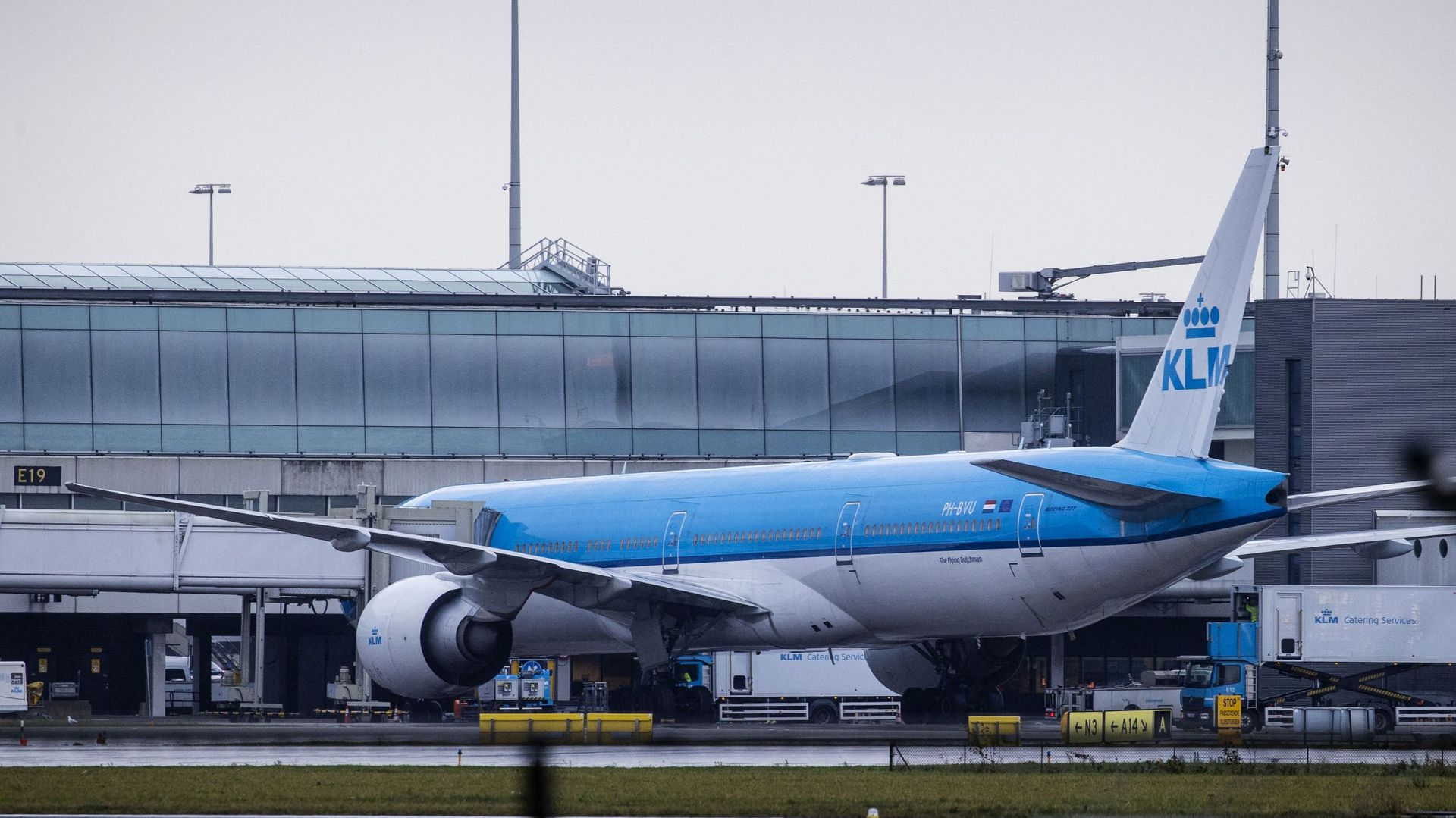 Un passager expulsé de l'avion à Amsterdam après avoir dit à son voisin qu'il avait une bombe sur lui