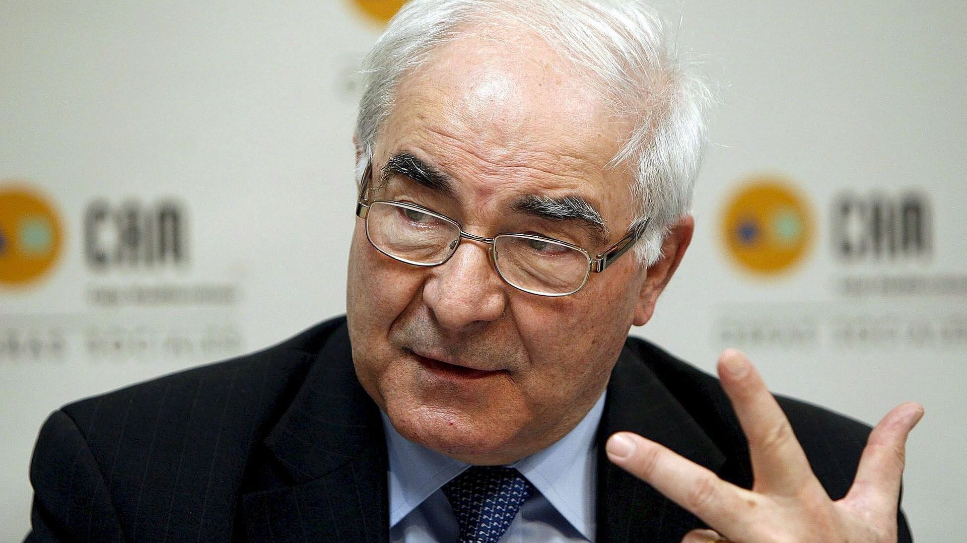 Riccardo Petrella, ' l'homme qui voulait changer le monde ' dans Libre