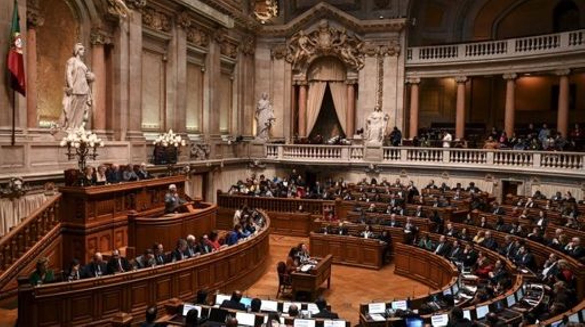 Portugal proíbe ‘terapia de redesignação sexual’