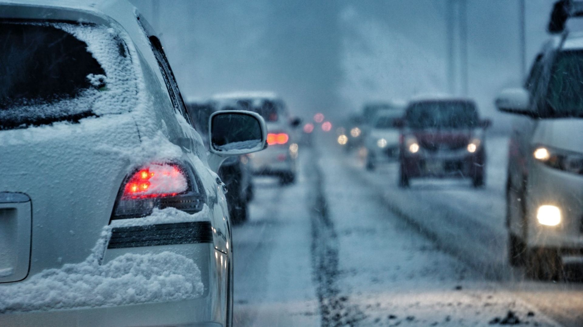 la neige par isothermie peut rapidement rendre la situation délicate sur le réseau routier