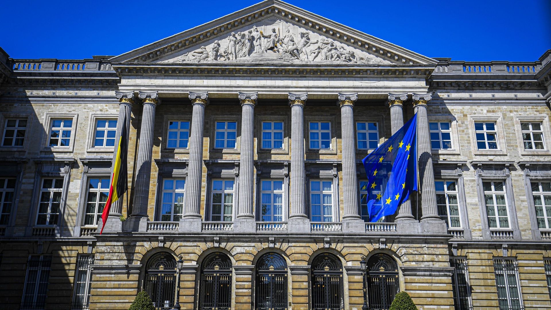 Incidents au Capitole à Washington : comment la sécurité est-elle assurée au Parlement fédéral belge ?