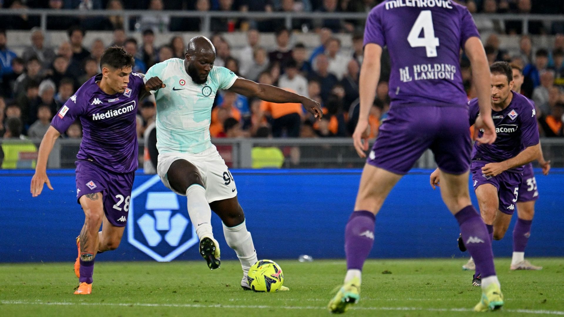 Romelu Lukaku en action face à la Fiorentina