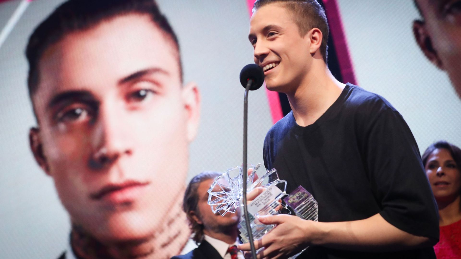 Le Retour De Loic Nottet C est Aux D cibels Music Awards RTBF Actus Le Retour De Loic Nottet C est Aux D cibels Music Awards RTBF Actus
