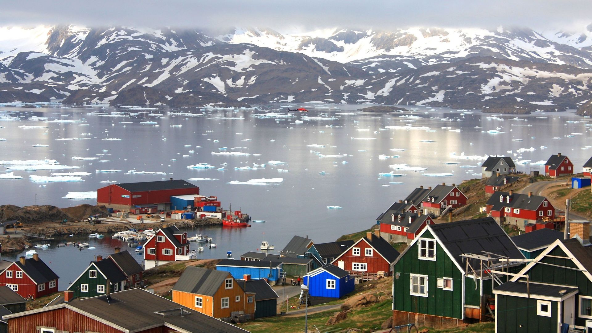 Au Groenland, la calotte glaciaire fond irrémédiablement.