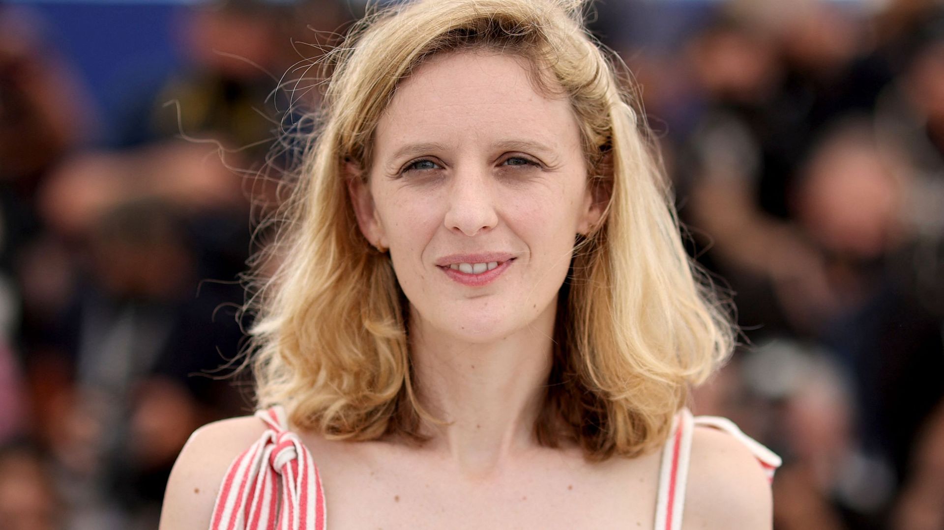 La réalisatrice Mia Hansen-Løve à Cannes, en juillet 2021.
