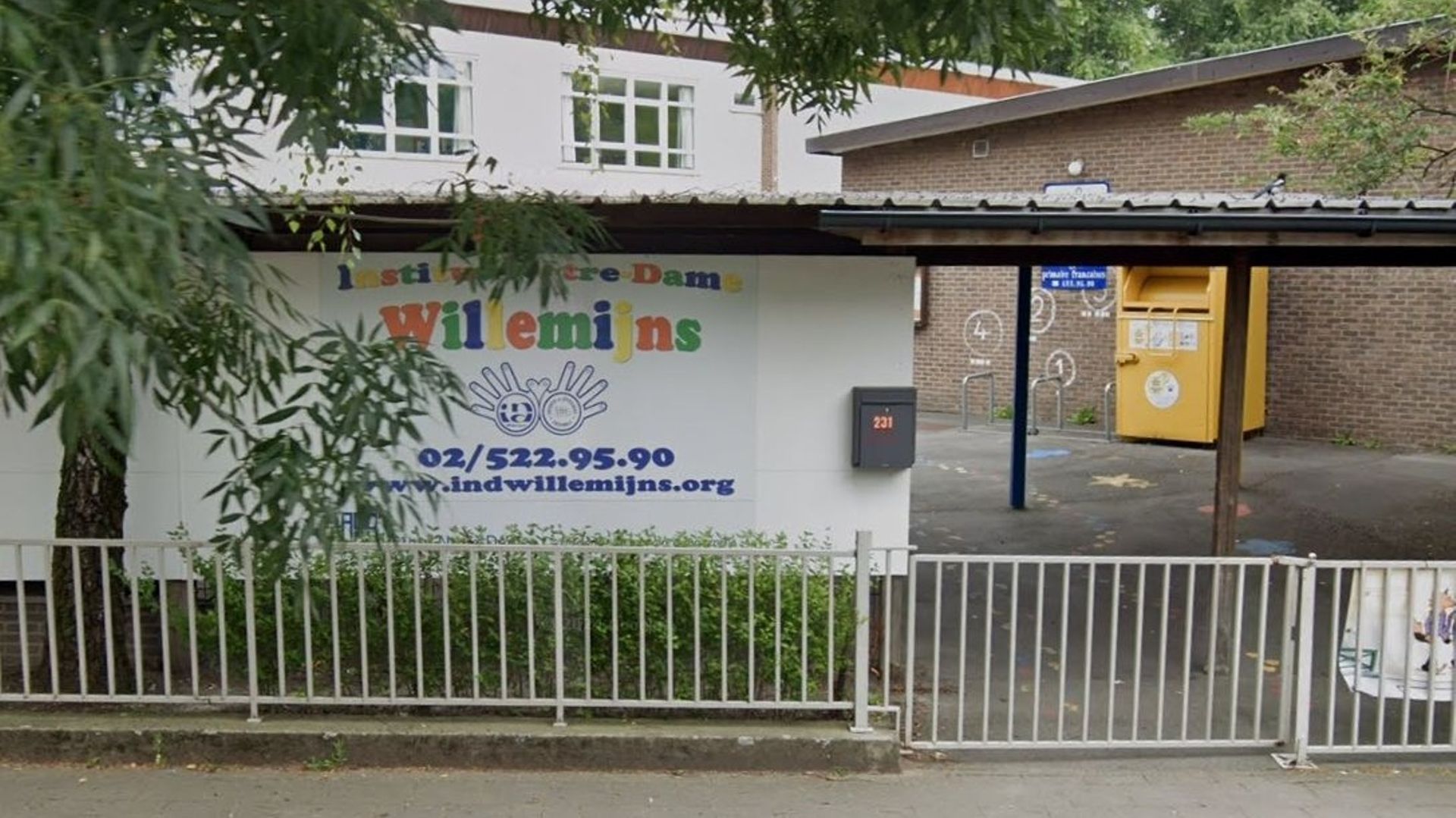 Un surveillant accusé d’agression sexuelle sur un enfant : la direction de l’école aurait tardé avant de prévenir les parents