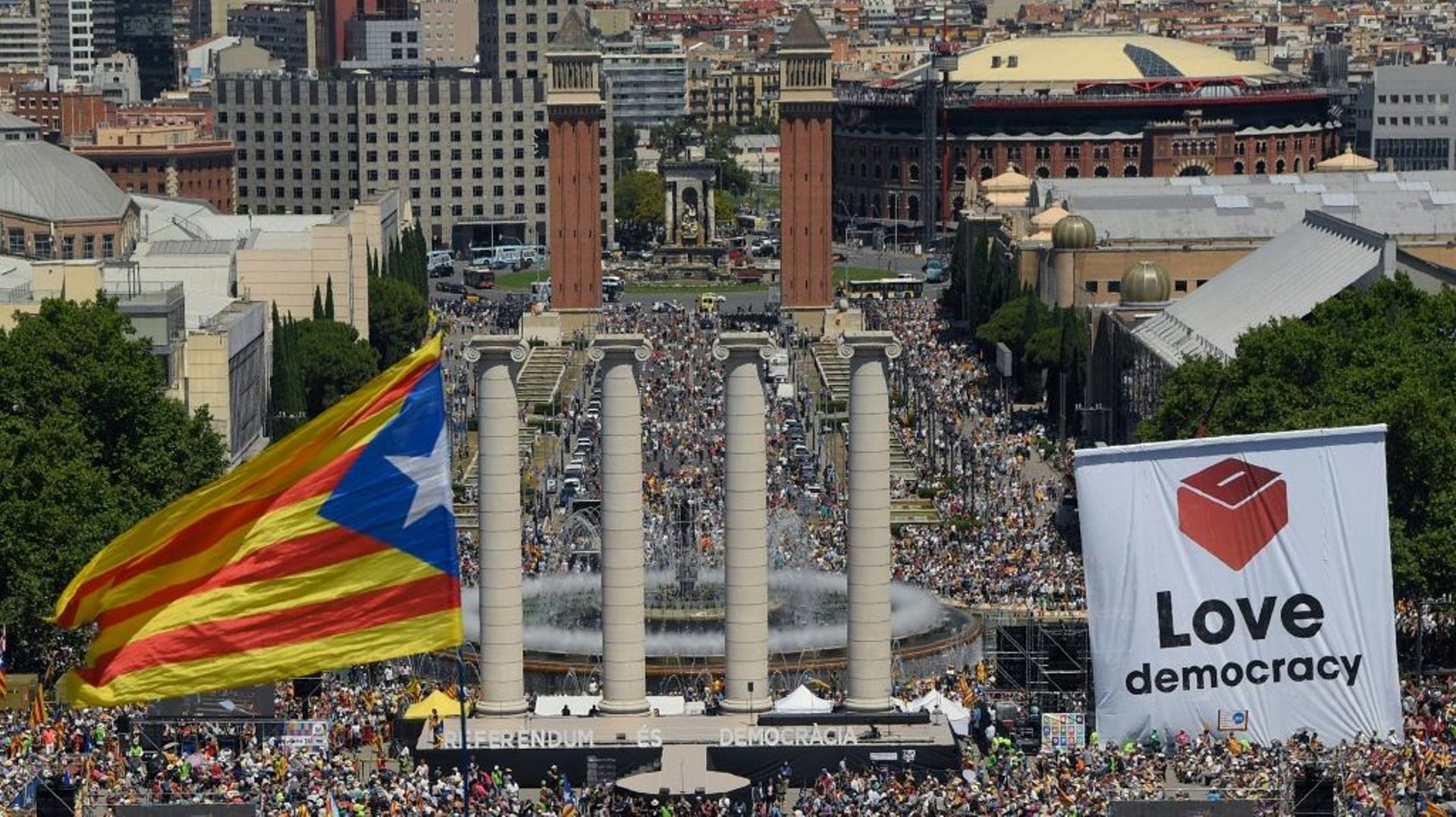 Manifestation pour l'indépendance de la Catalogne, le 11 juin 2017 à Barcelone