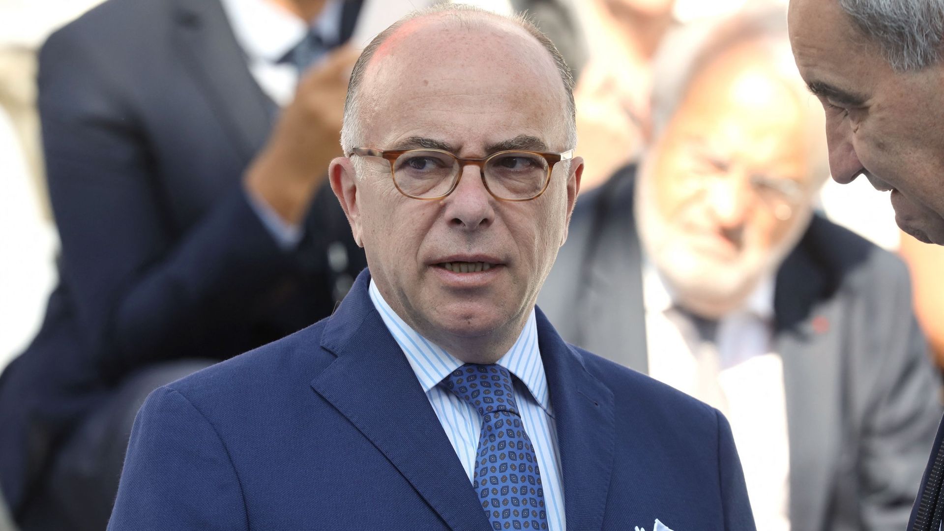 Législatives Françaises : L'ex-Premier Ministre Bernard Cazeneuve ...