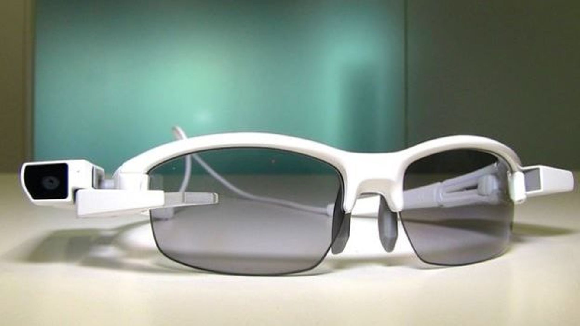 SmartEyeGlass s’adressera aux porteurs de lunette de vision. 