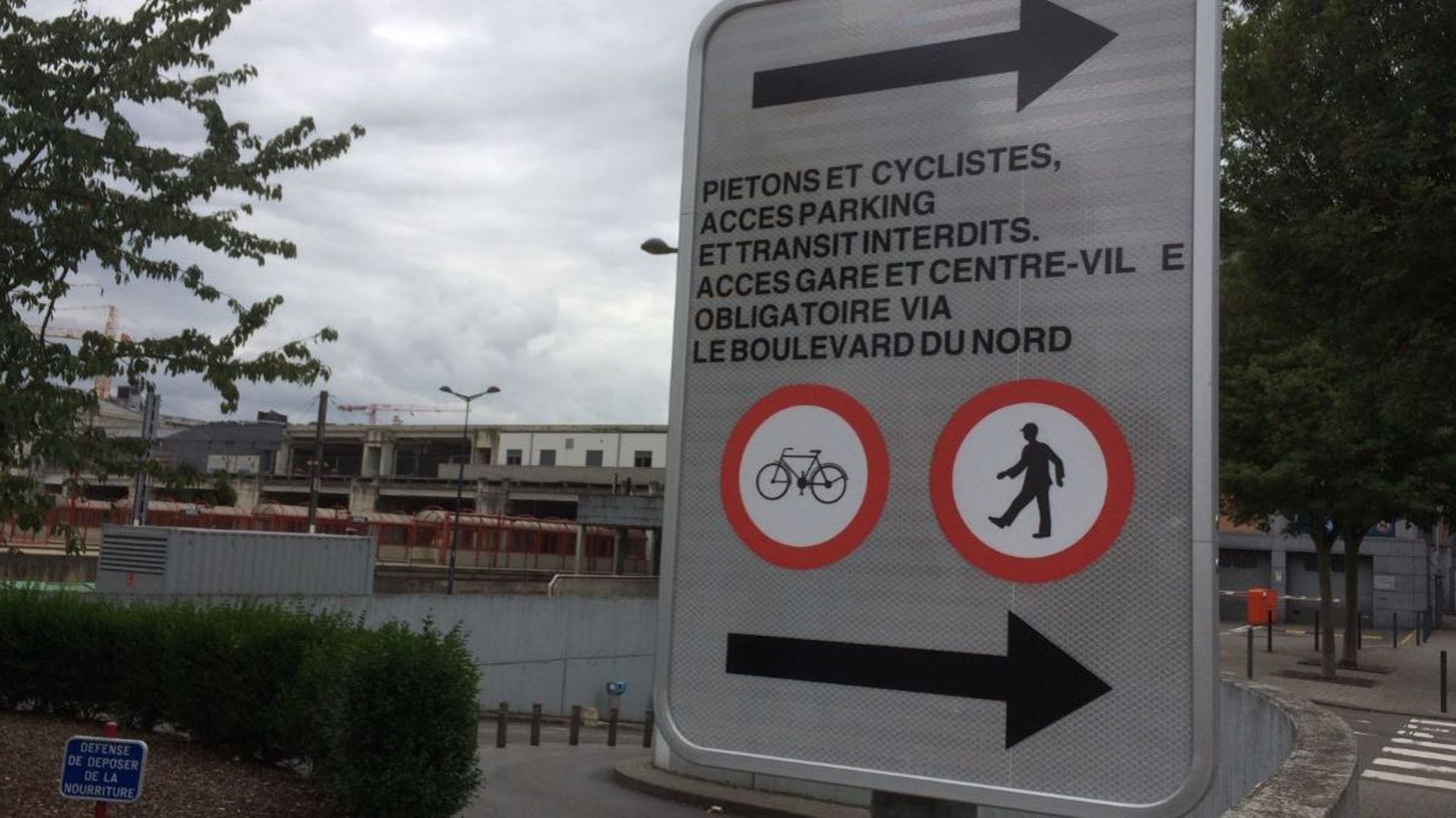La SNCB ferme son parking souterrain aux piétons à la gare de Namur