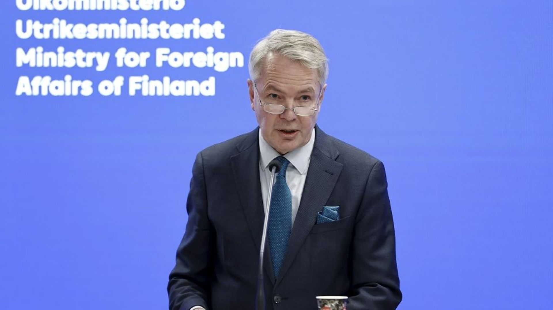 Le chef de la diplomatie finlandaise Pekka Haavisto en conférence de presse à Helsinki, le 30 janvier 2022