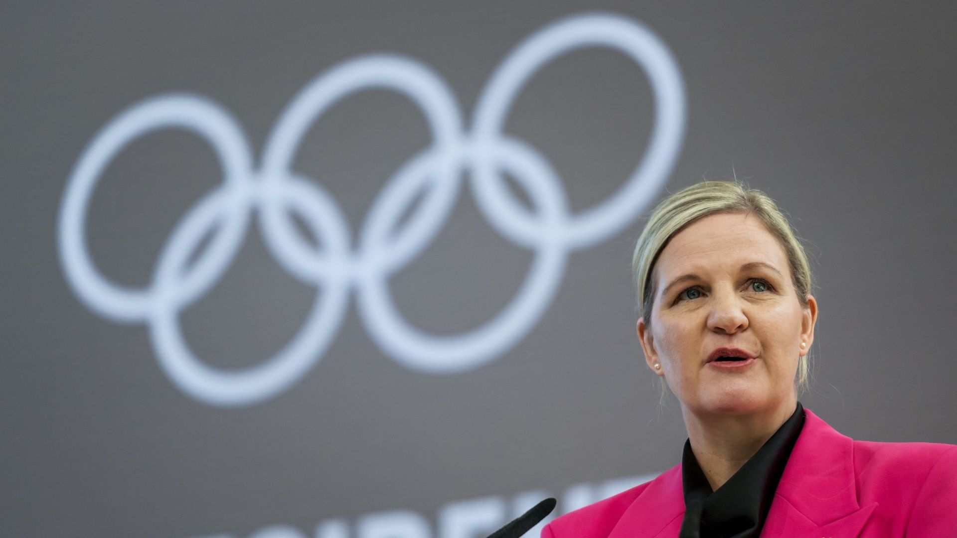 JO 2026 : les Russes et Bélarusses seront admis sous drapeau neutre, comme à Paris, annonce le CIO